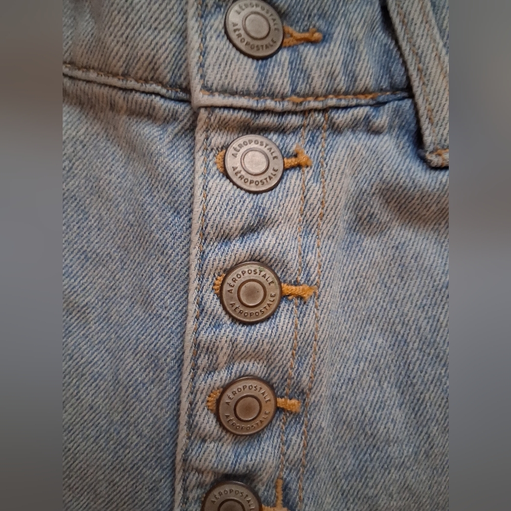 Aeropostale Men's Light Blue Button-Fly Jeans